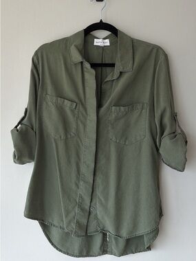 Bella Dahl Button-Down in Olive Green Size M